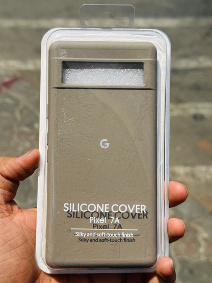 Google Pixel 8 Pro Logo Case