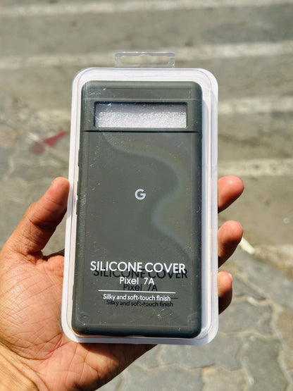 Google Pixel 8 Logo Case