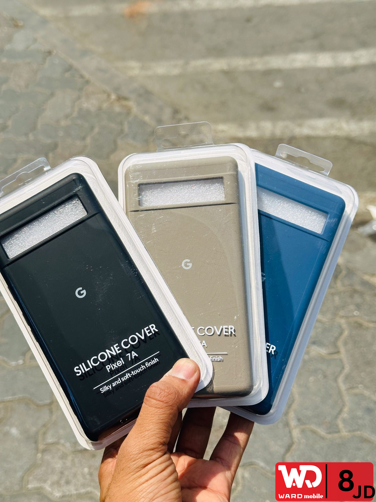 Google Pixel 8 Pro Logo Case