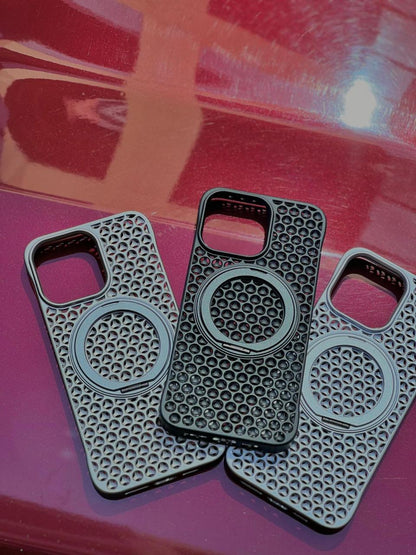 Magnetic Mesh Cooling Shell For iPhone 15 Pro Max